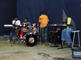 Band setting up